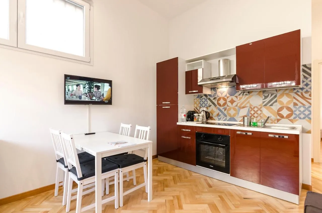 Finelli Apartment Bolonia Italia
