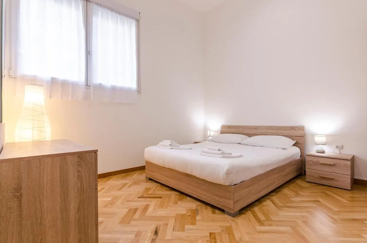 Finelli Apartment Bolonia