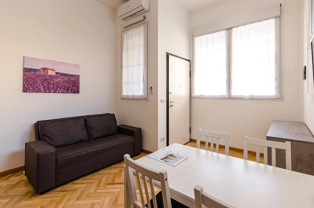 Finelli Apartment Bolonia